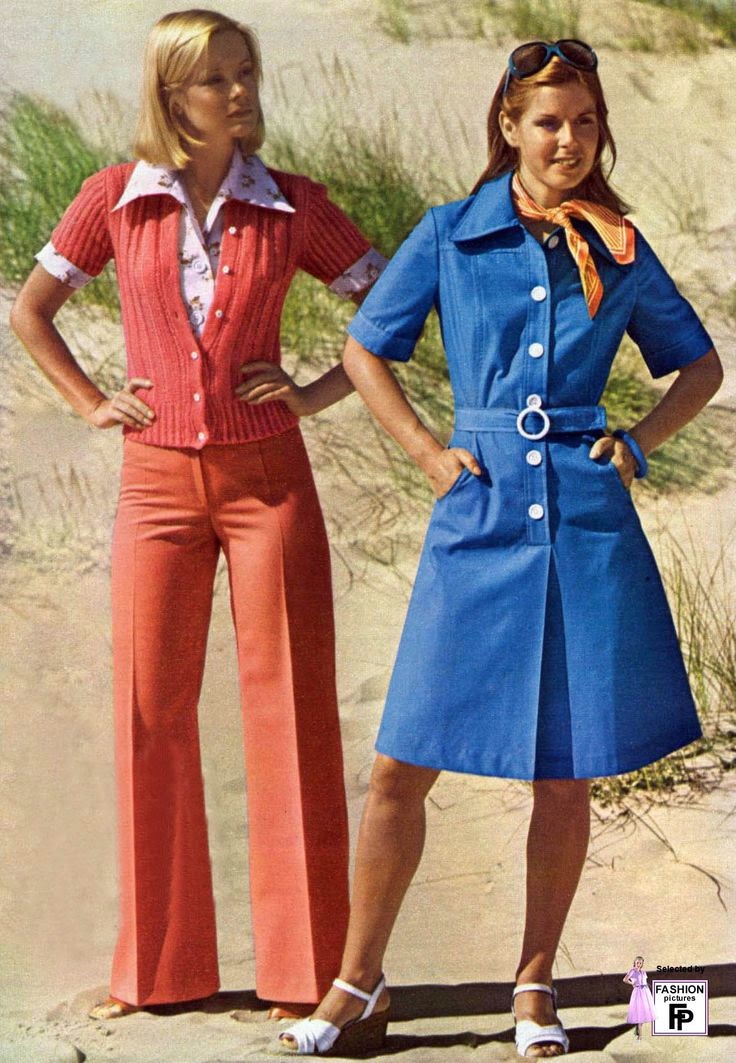 1970s fashion Decade of ready to wear 70s fashion Blue 17